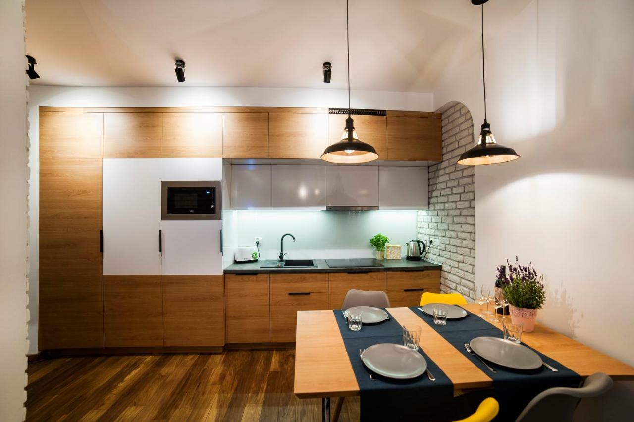 Apartmán Urban Apart Uniejow Exteriér fotografie