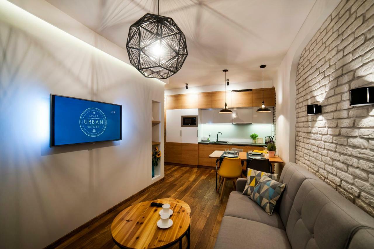 Apartmán Urban Apart Uniejow Exteriér fotografie