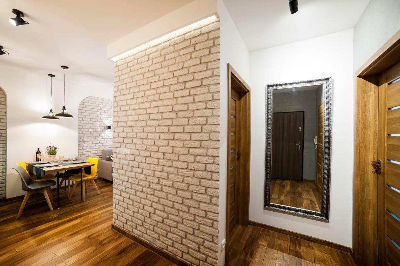 Apartmán Urban Apart Uniejow Exteriér fotografie